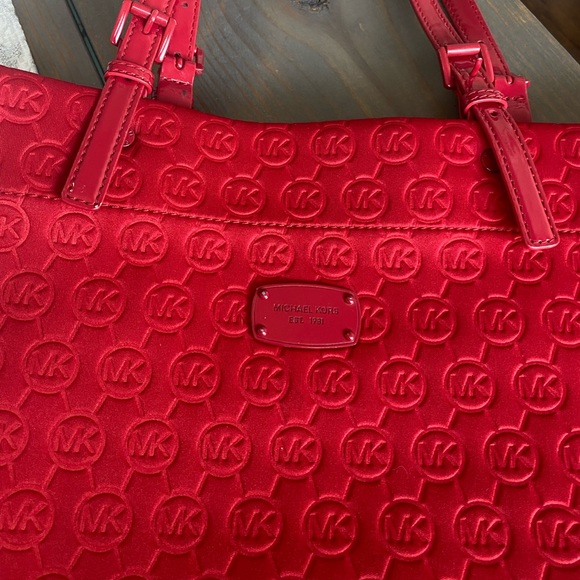 Red Michael Kors Tote - Picture 2 of 8